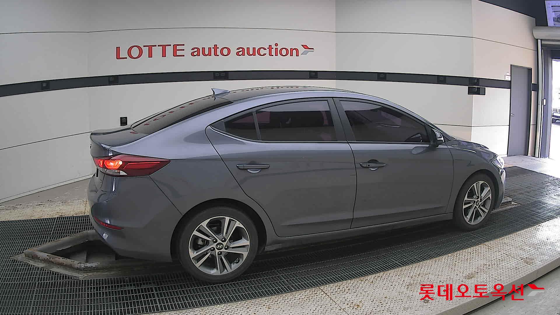 Hyundai Avante id 3809915 из Кореи 18