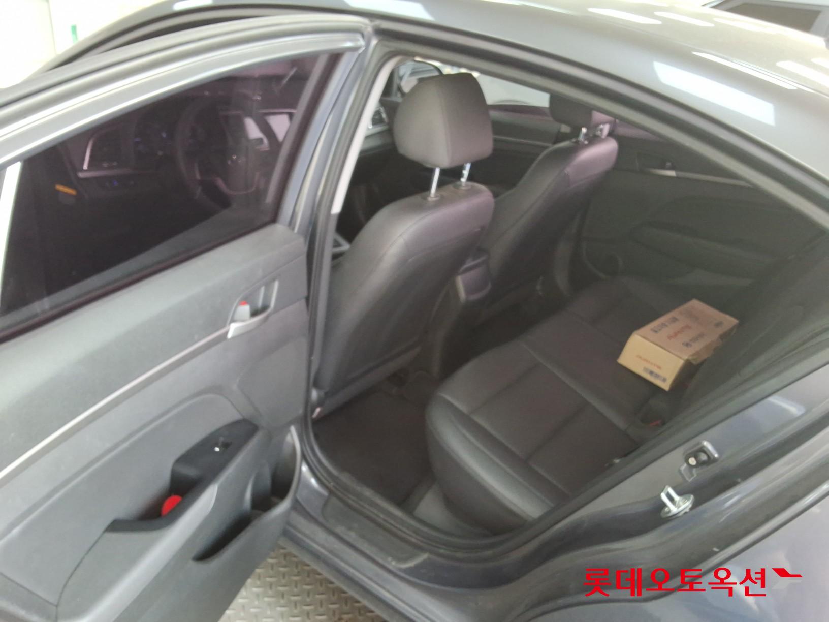 Hyundai Avante id 3809915 из Кореи 36