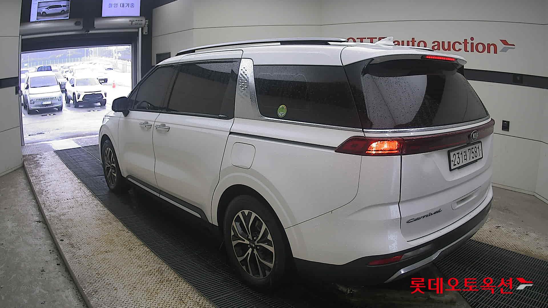 Kia Carnival 2021 Белый из Кореи, фото 6