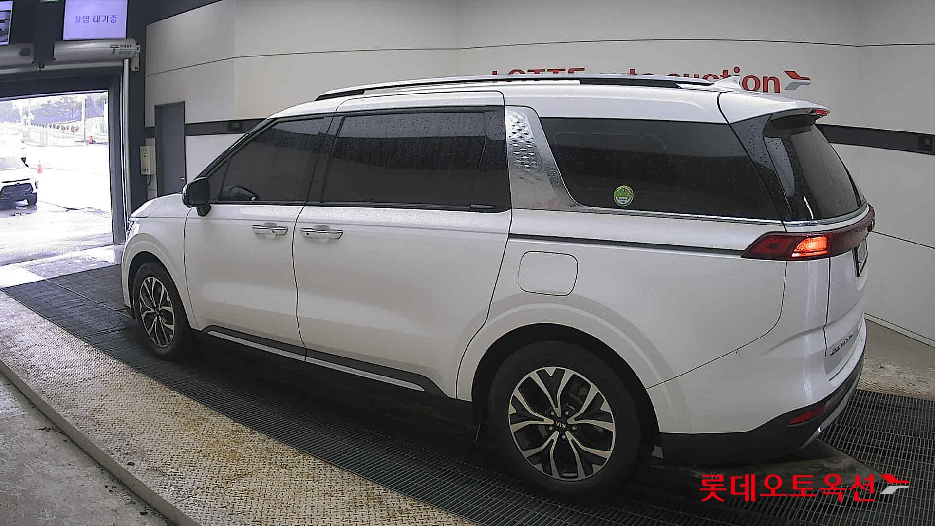 Kia Carnival id 3809970 из Кореи 10