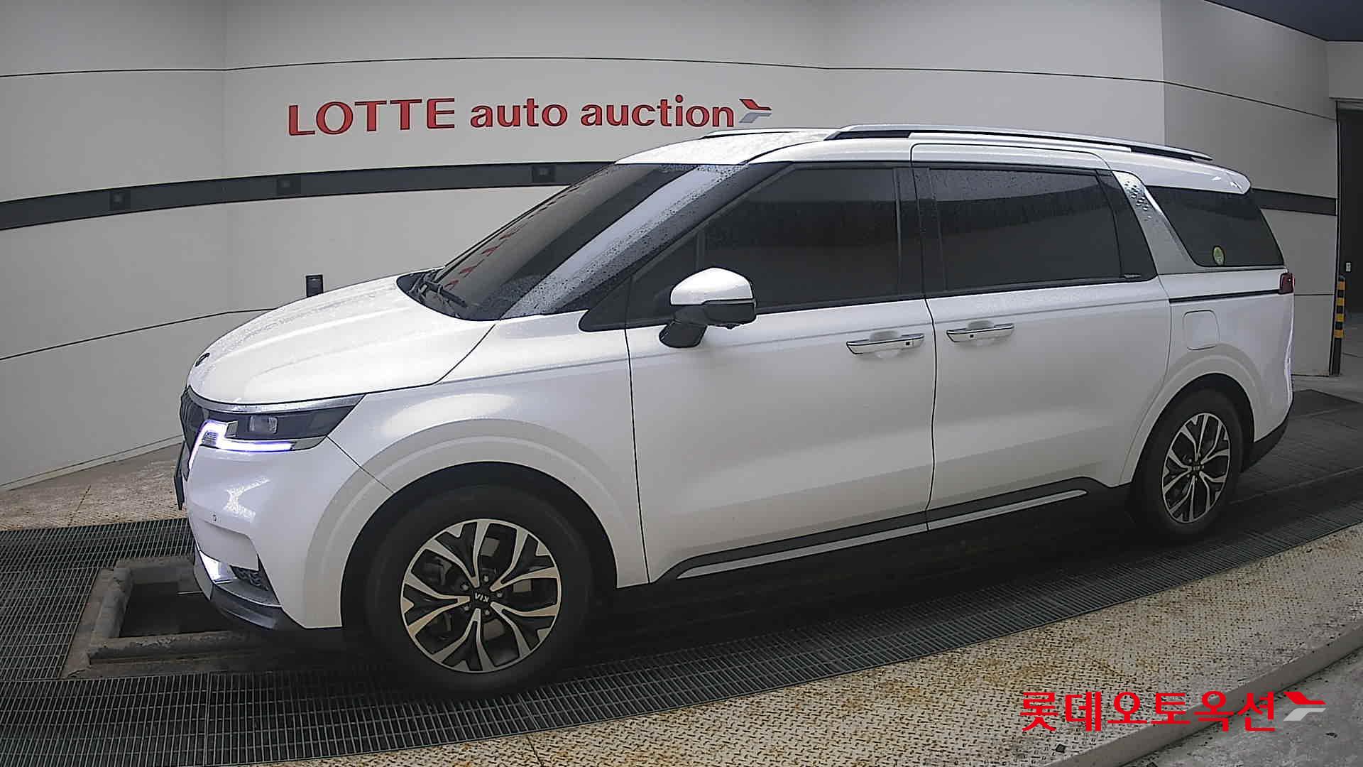 Kia Carnival id 3809970 из Кореи 12