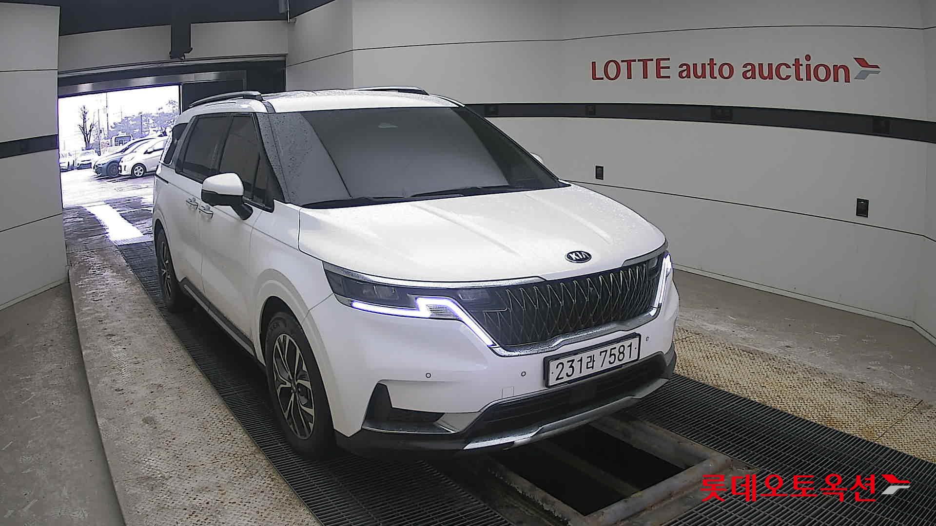 Kia Carnival id 3809970 из Кореи 15