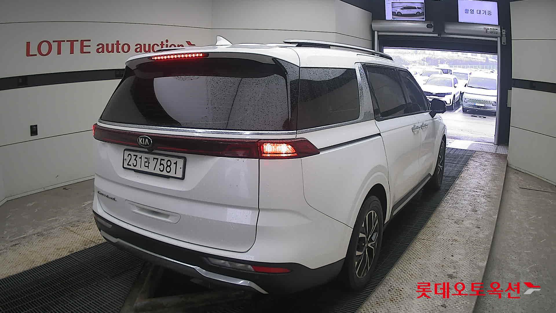 Kia Carnival id 3809970 из Кореи 20