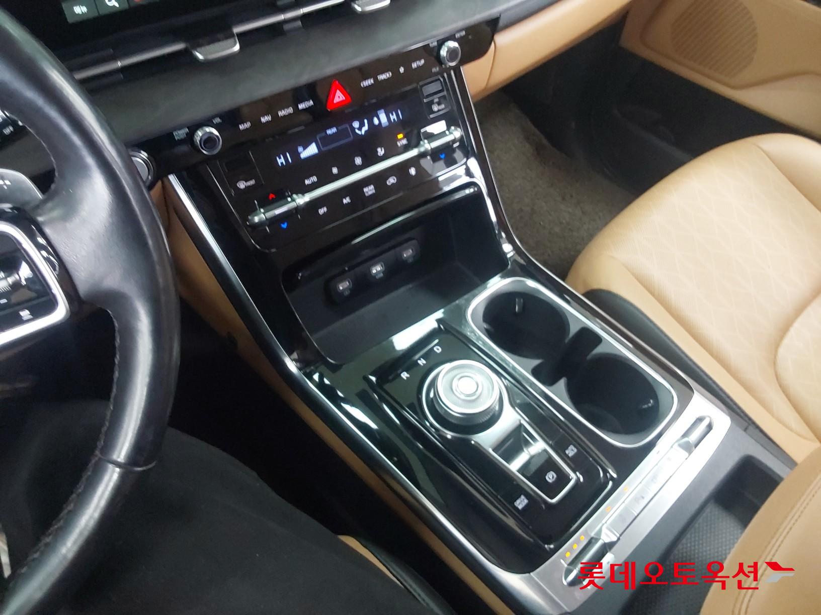 Kia Carnival id 3809970 из Кореи 32