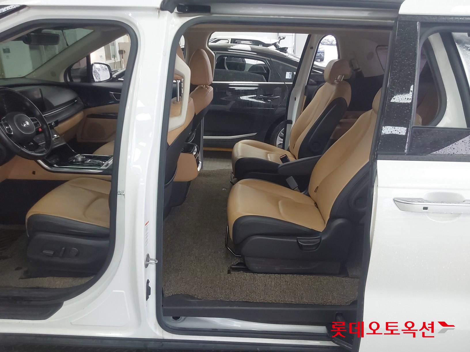 Kia Carnival id 3809970 из Кореи 36