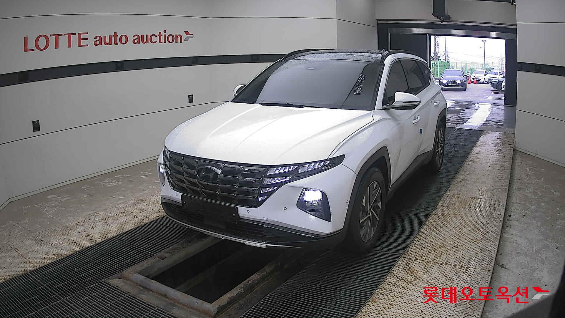 Hyundai Tucson Hybrid 2023 Белый из Кореи