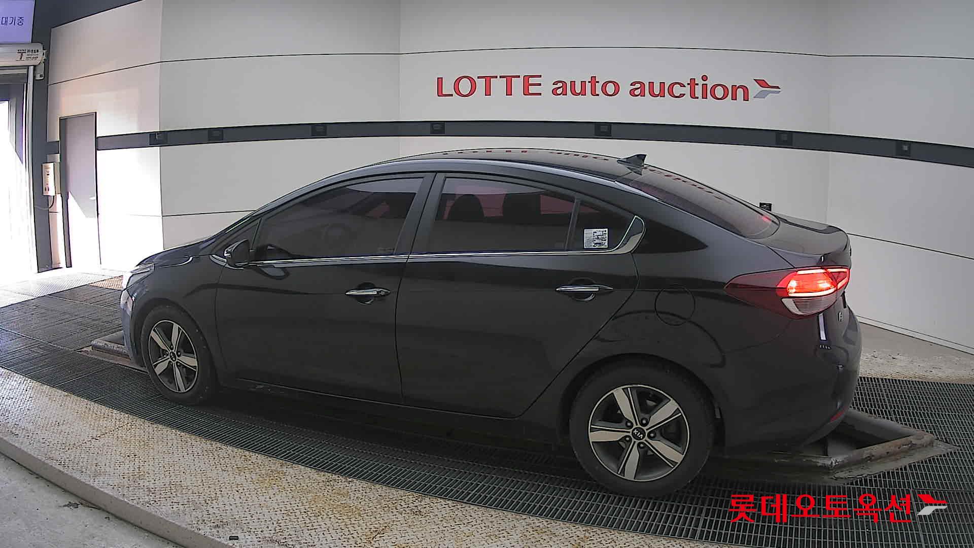 Kia K3 id 3809998 из Кореи 11