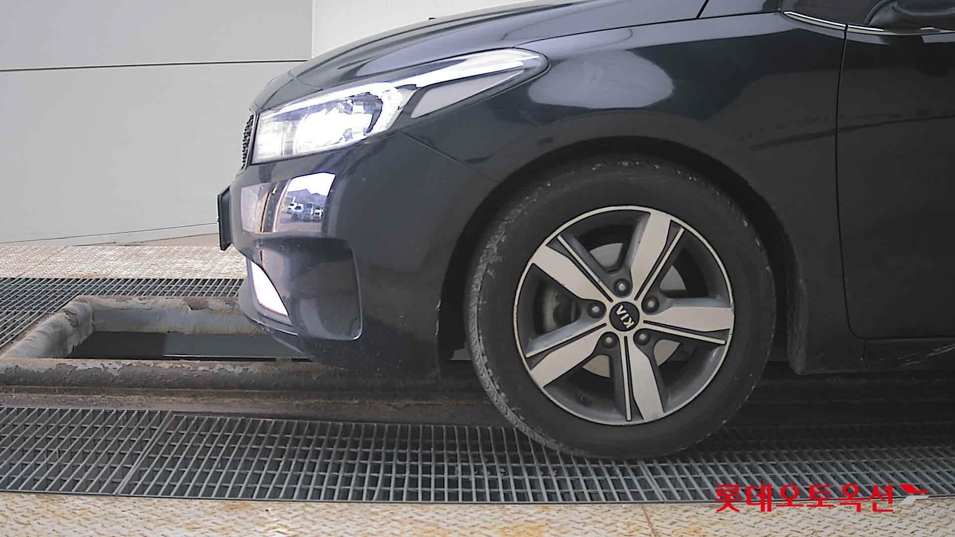 Kia K3 id 3809998 из Кореи 21