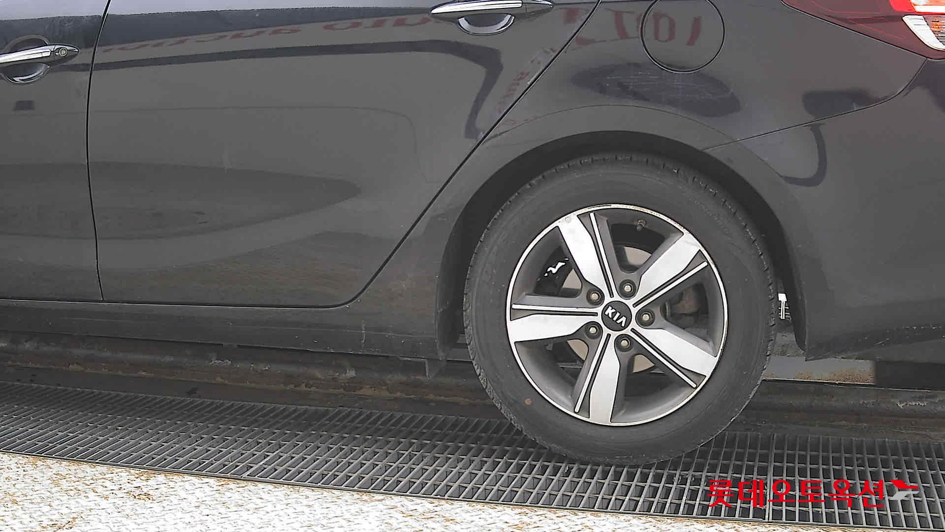 Kia K3 id 3809998 из Кореи 22