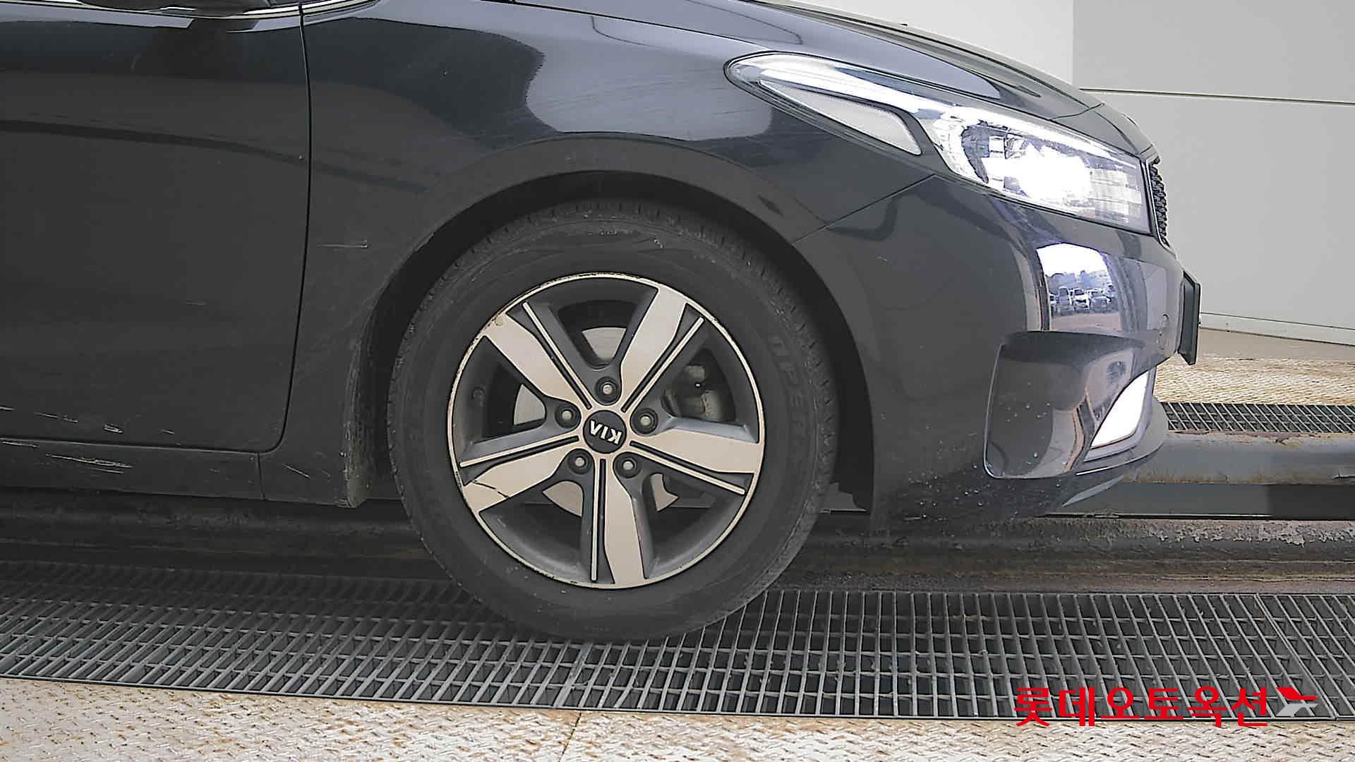 Kia K3 id 3809998 из Кореи 23