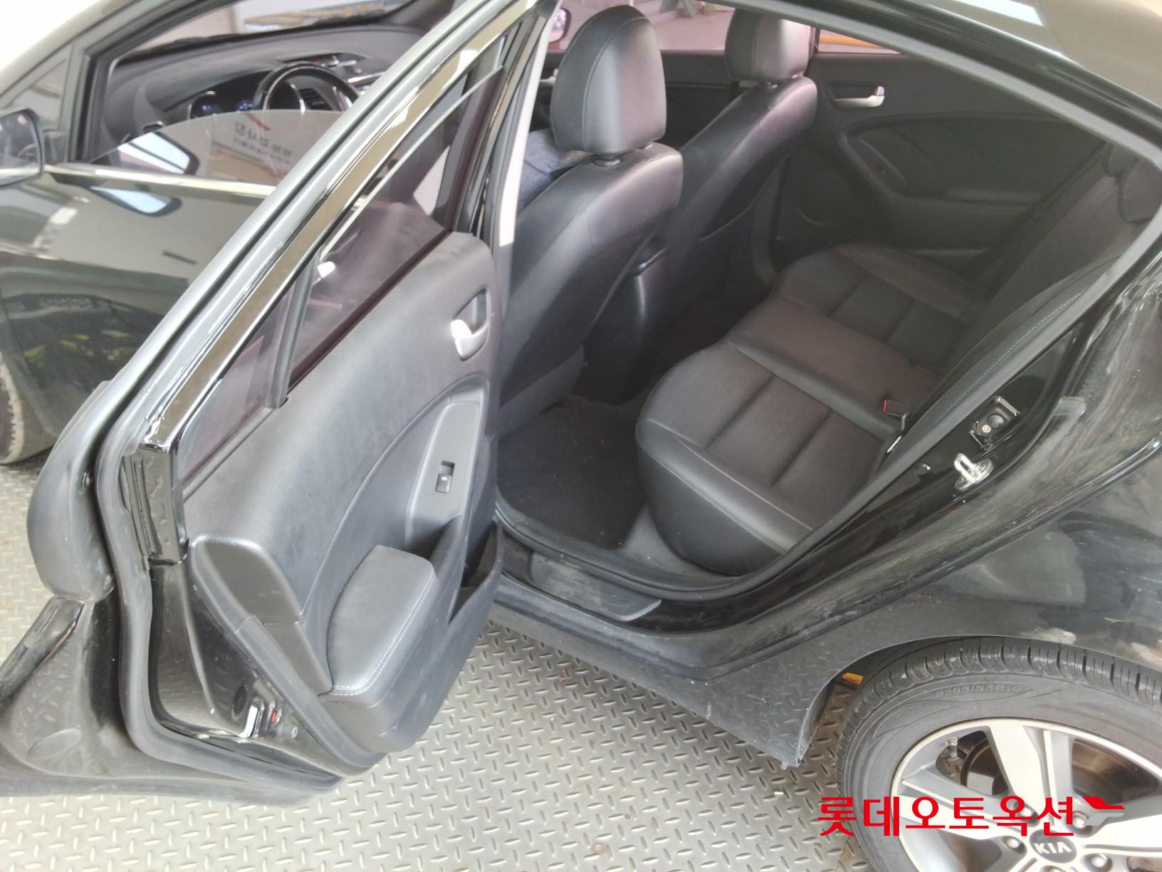 Kia K3 id 3809998 из Кореи 36