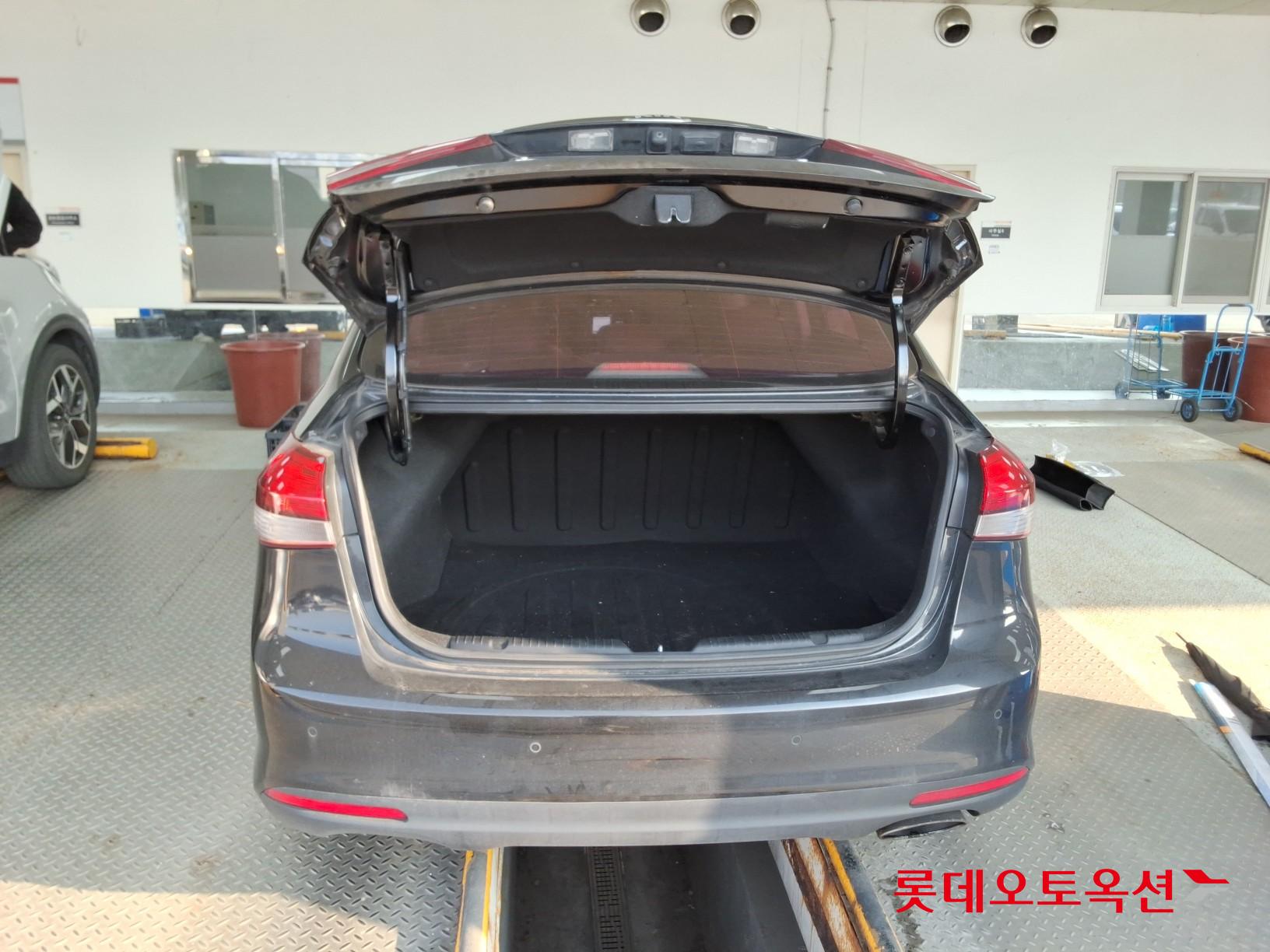 Kia K3 id 3809998 из Кореи 37