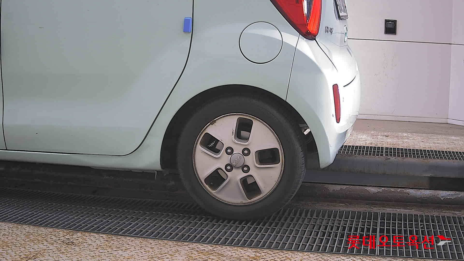 Kia Ray 2013 - Image 26