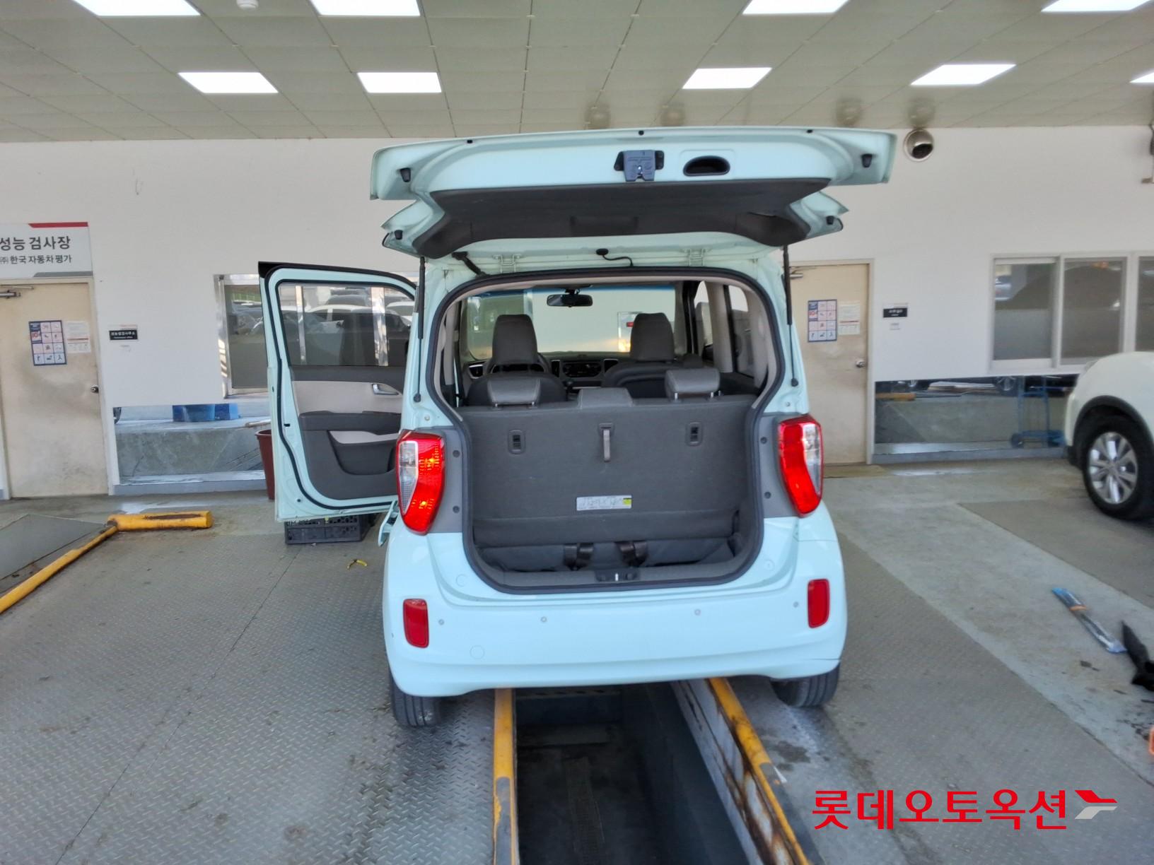 Kia Ray 2013 - Image 9