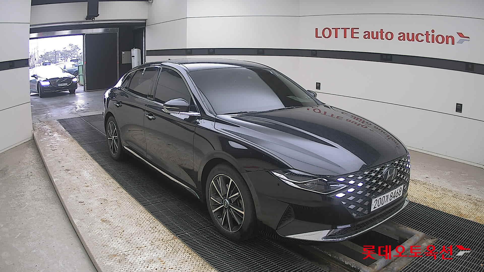 Hyundai Grandeur 2022 Черный из Кореи, фото 2