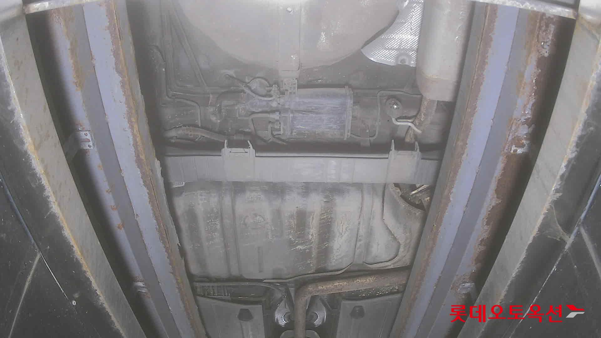 Hyundai Elantra 2016 - Image 2