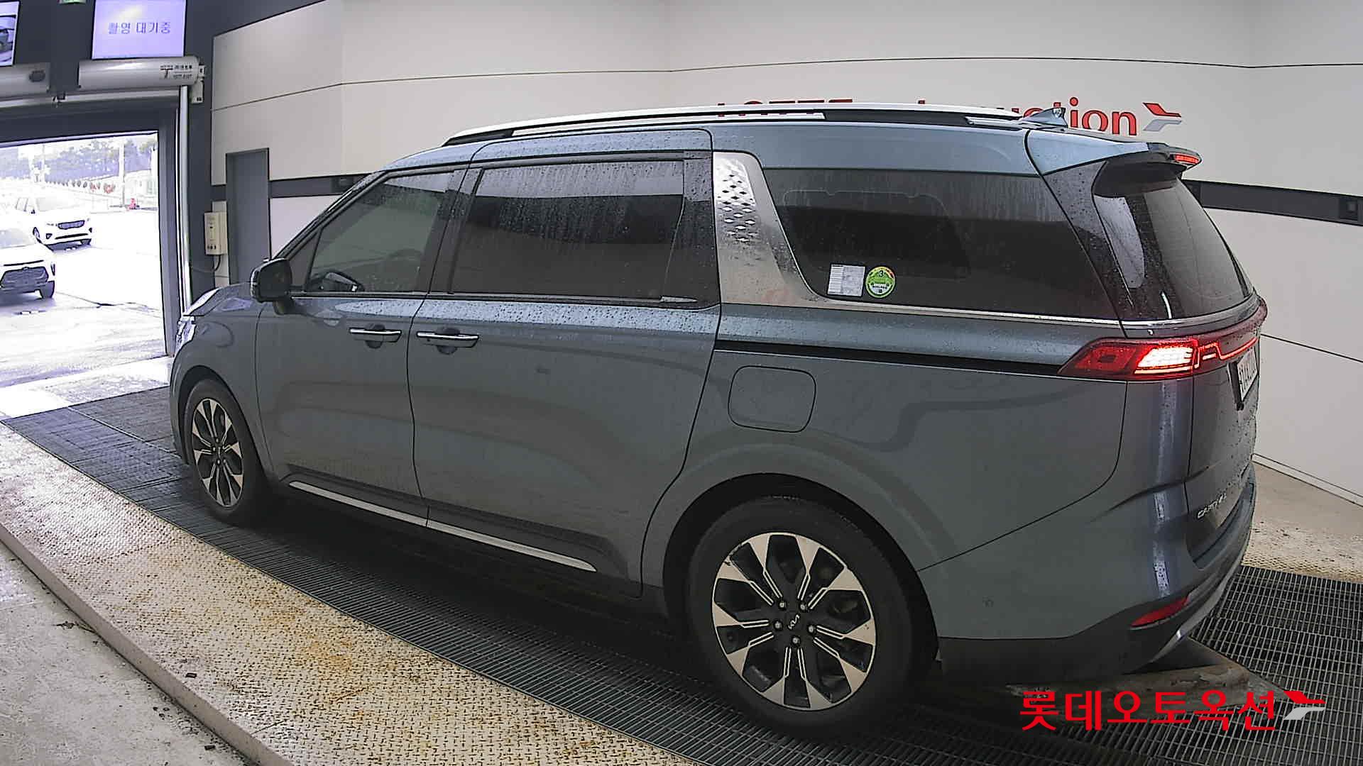 Kia Carnival id 3809955 из Кореи 10