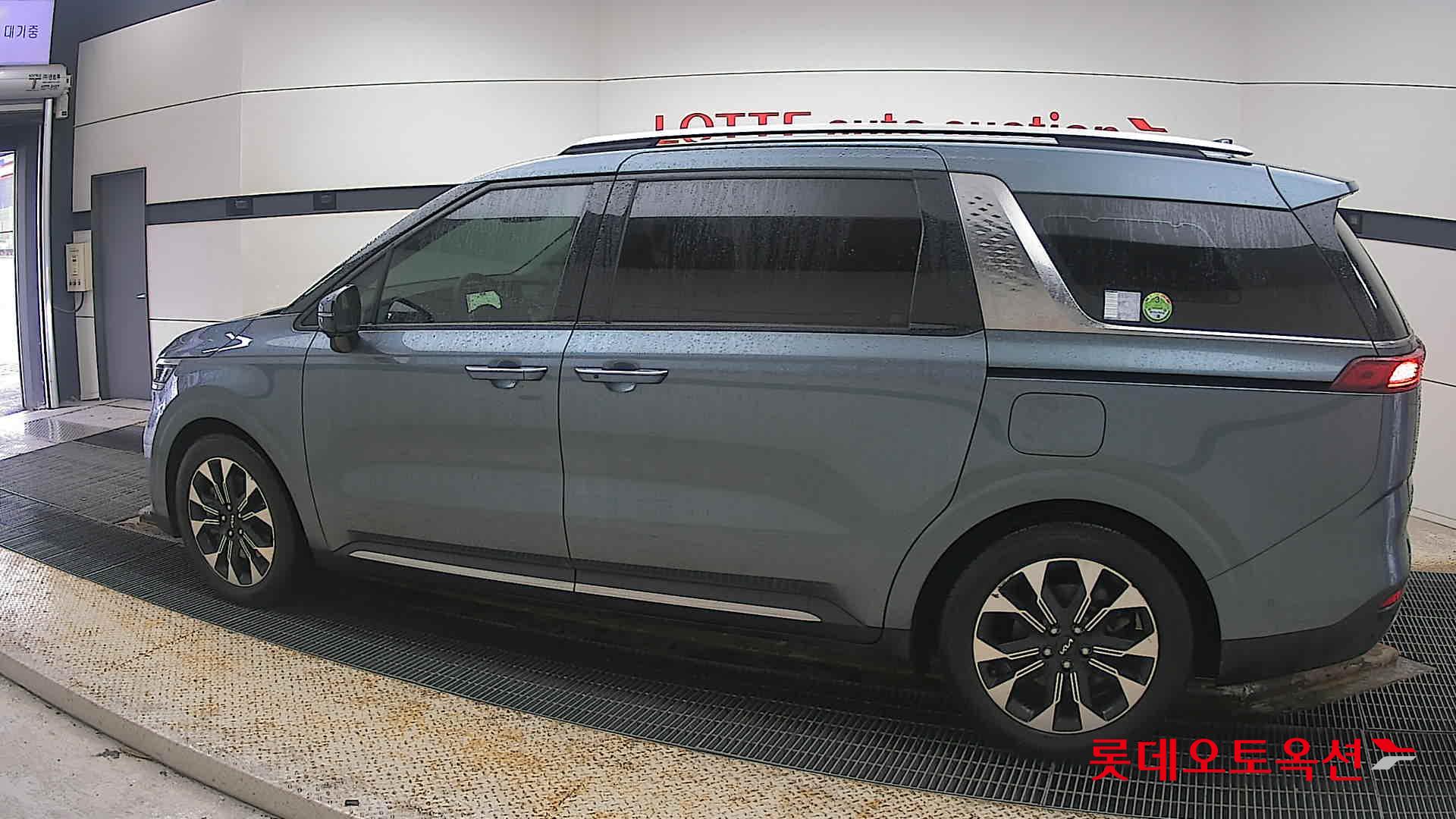 Kia Carnival id 3809955 из Кореи 11