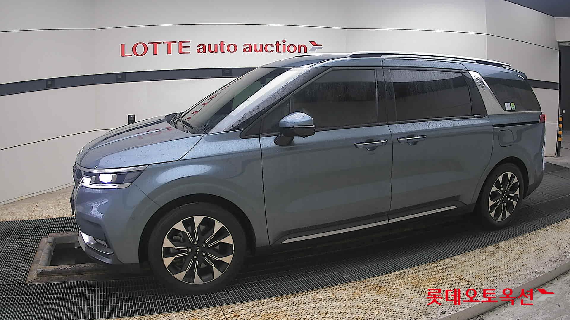 Kia Carnival id 3809955 из Кореи 12