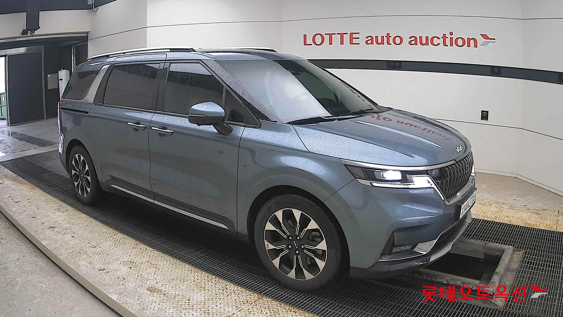 Kia Carnival id 3809955 из Кореи 16