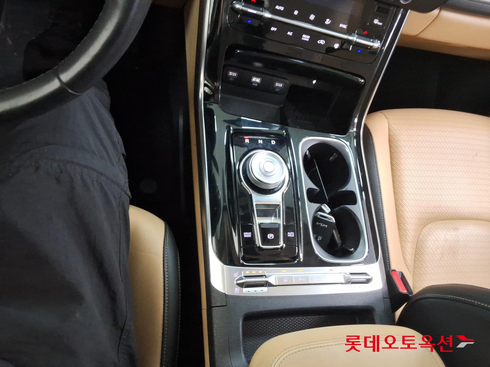 Kia Carnival id 3809955 из Кореи 31