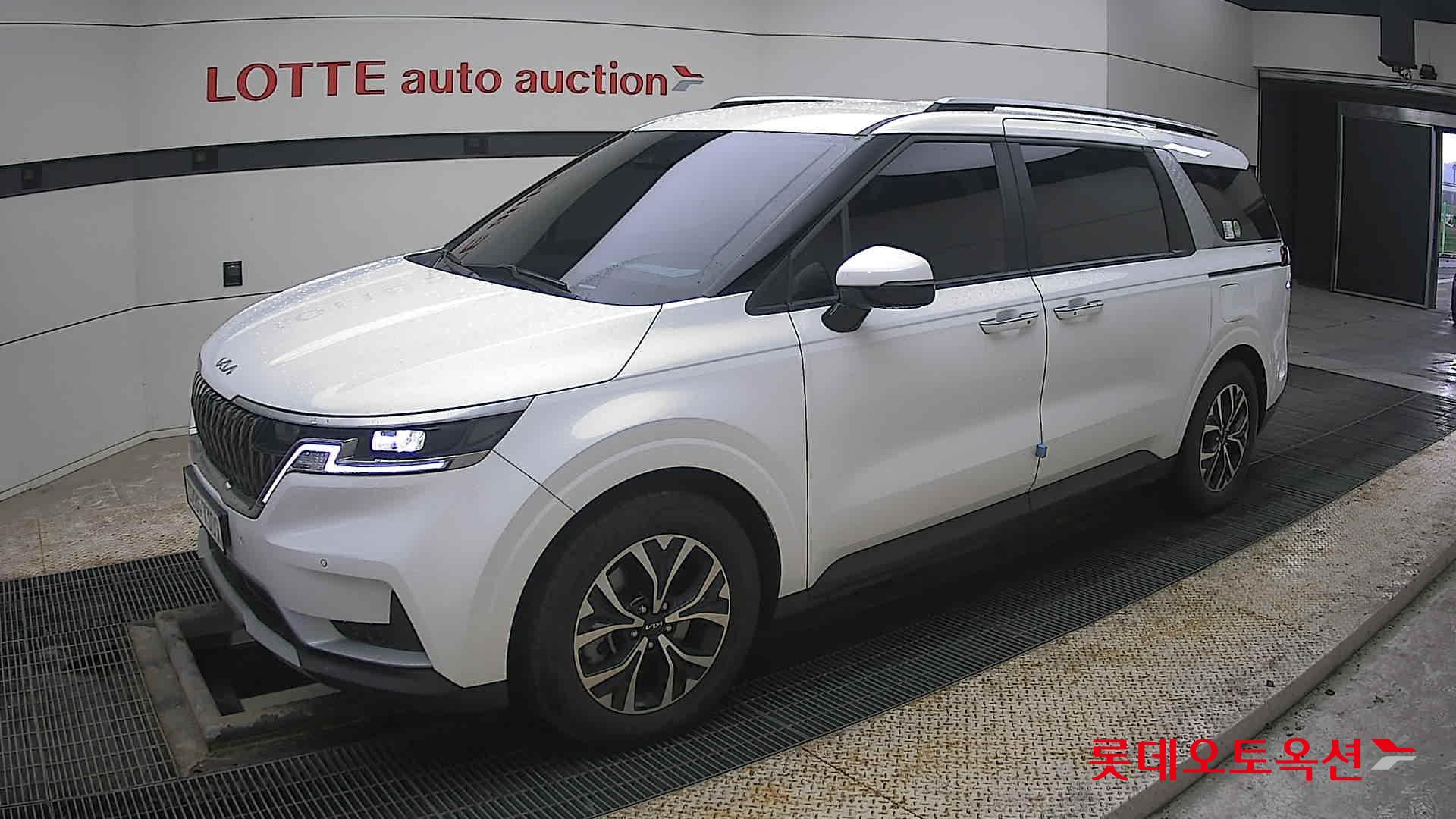 Kia Carnival id 3816447 из Кореи 13