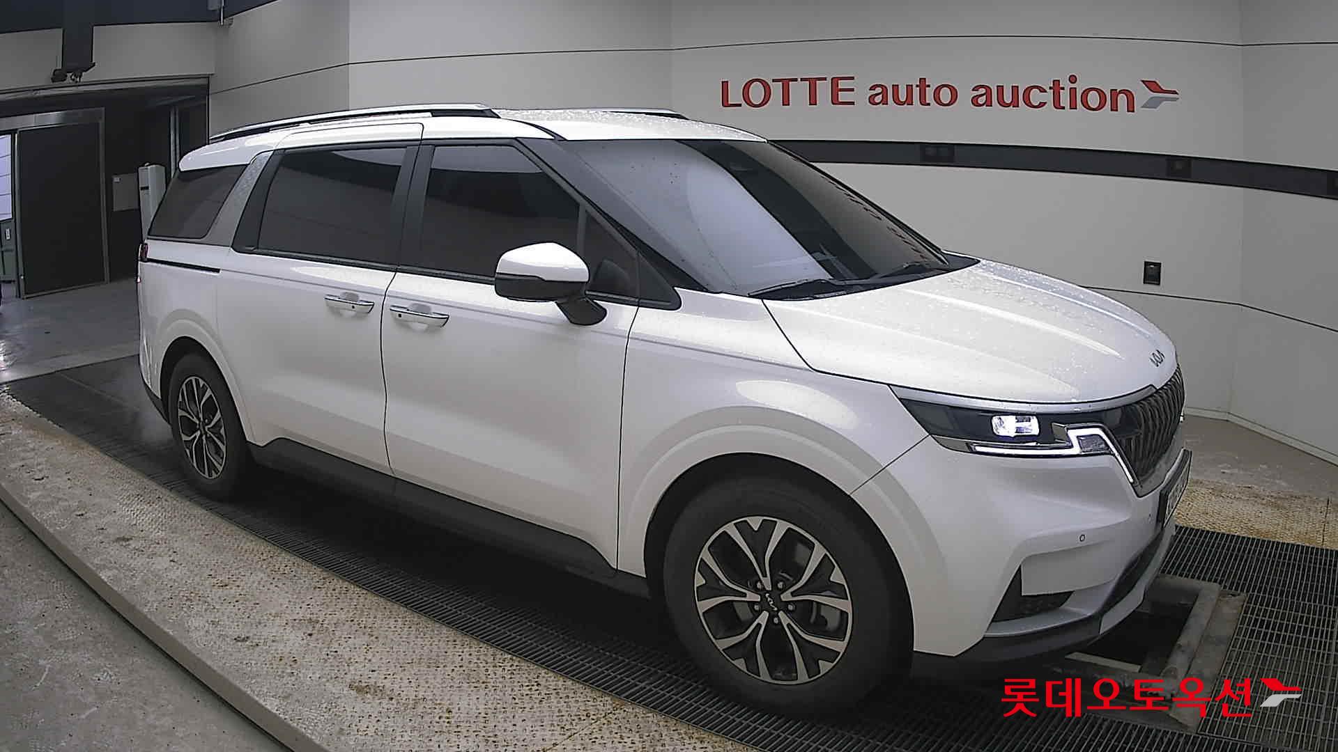 Kia Carnival id 3816447 из Кореи 16