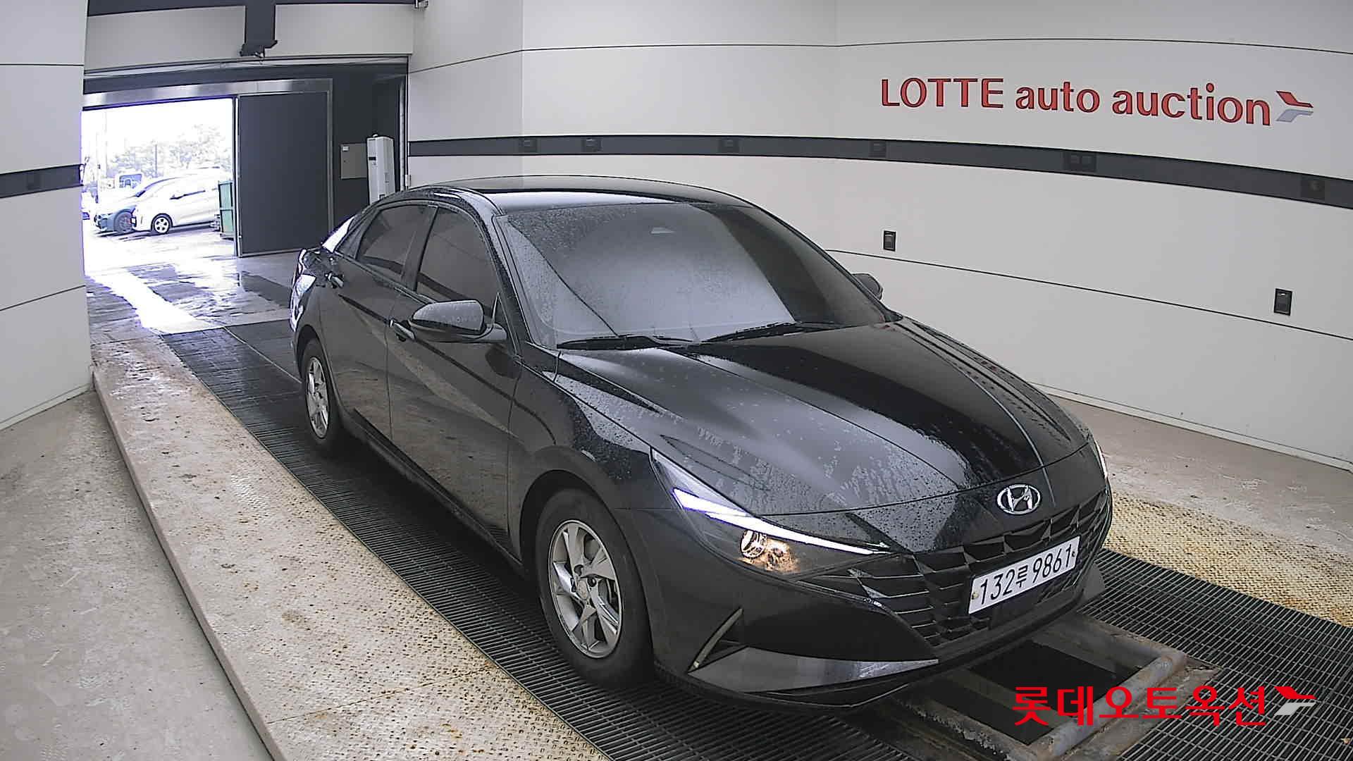 Hyundai Avante 2021 Черный из Кореи, фото 2