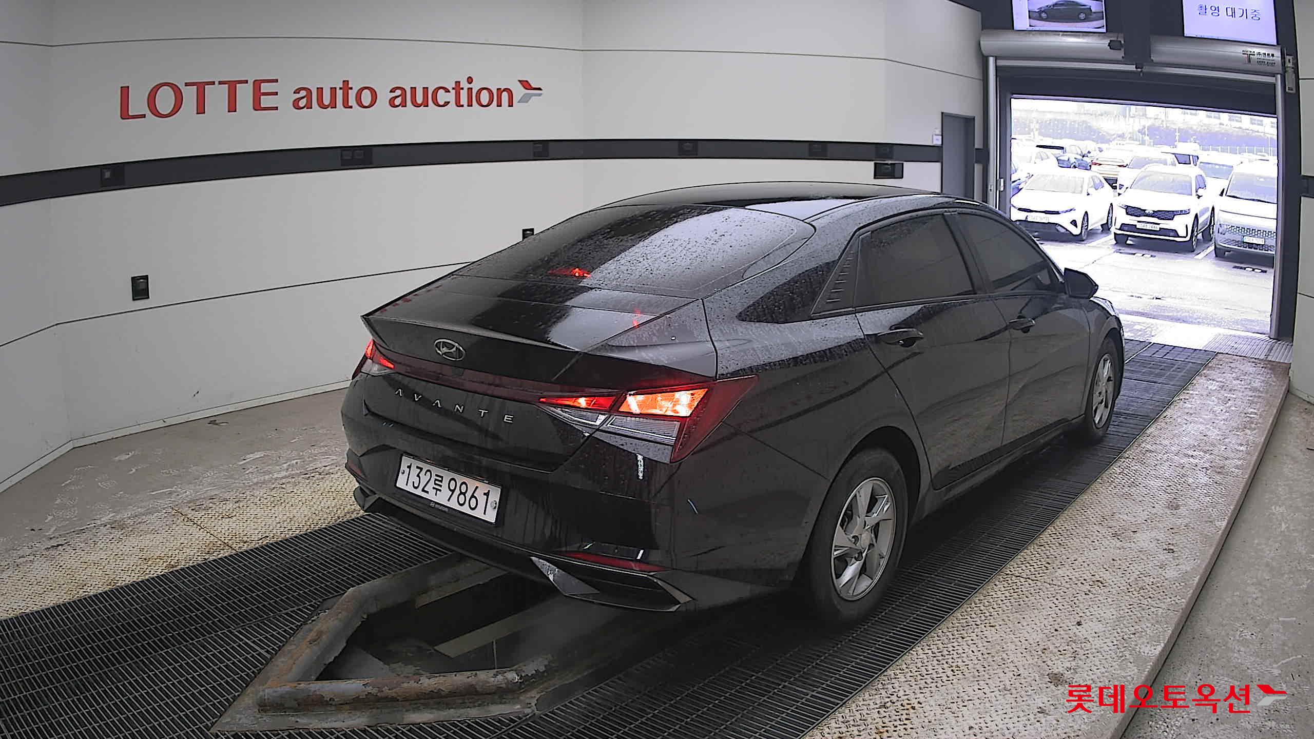 Hyundai Avante 2021 Черный из Кореи, фото 4