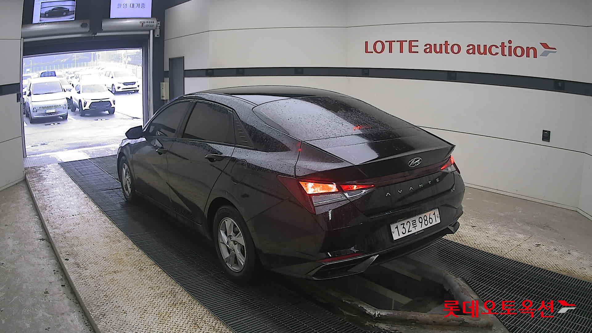 Hyundai Avante 2021 Черный из Кореи, фото 6