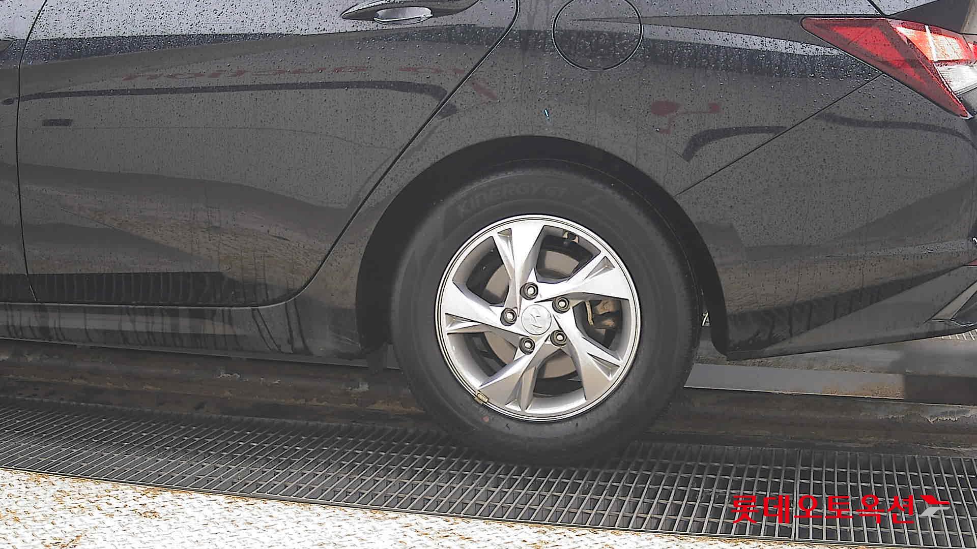 Hyundai Avante id 3809860 из Кореи 22