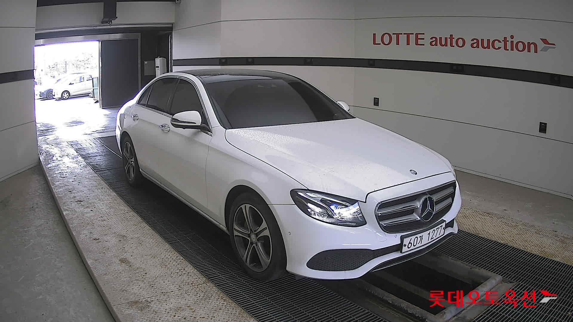 메르세데스-벤츠 E-클래스 2017 - 이미지 6