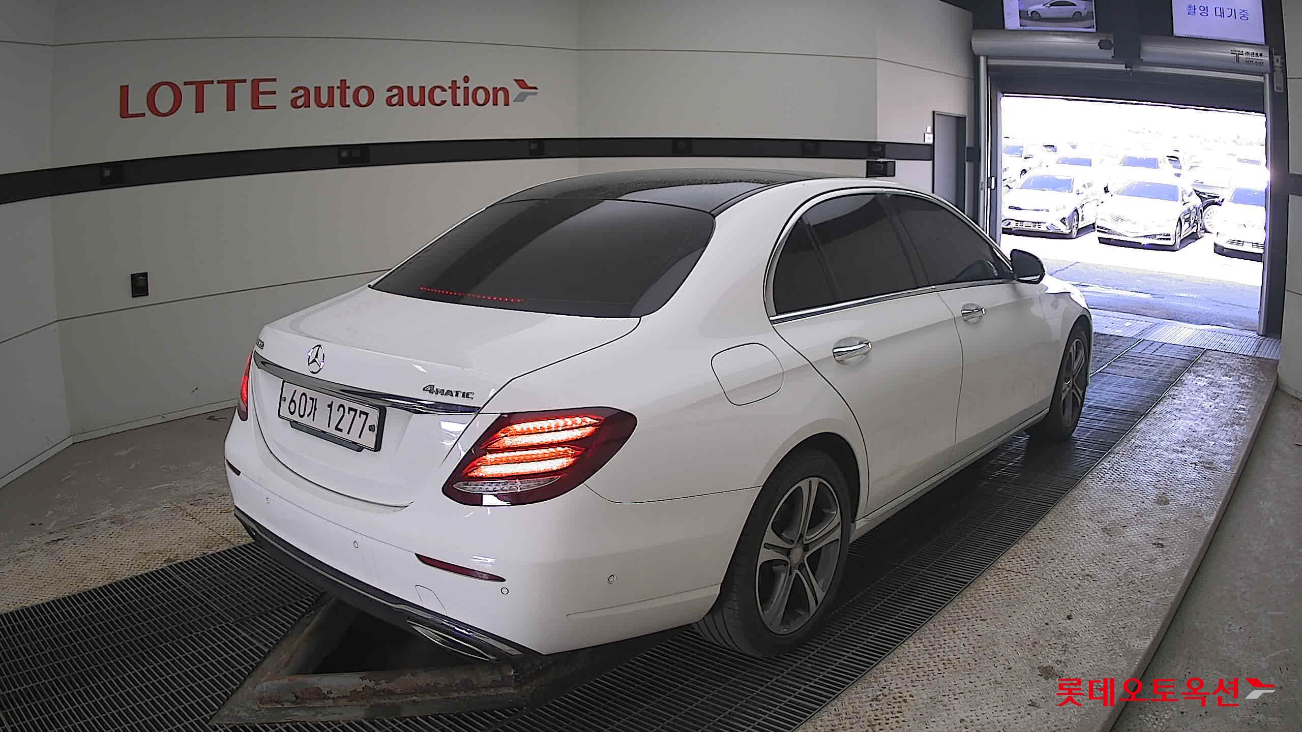 메르세데스-벤츠 E-클래스 2017 - 이미지 5