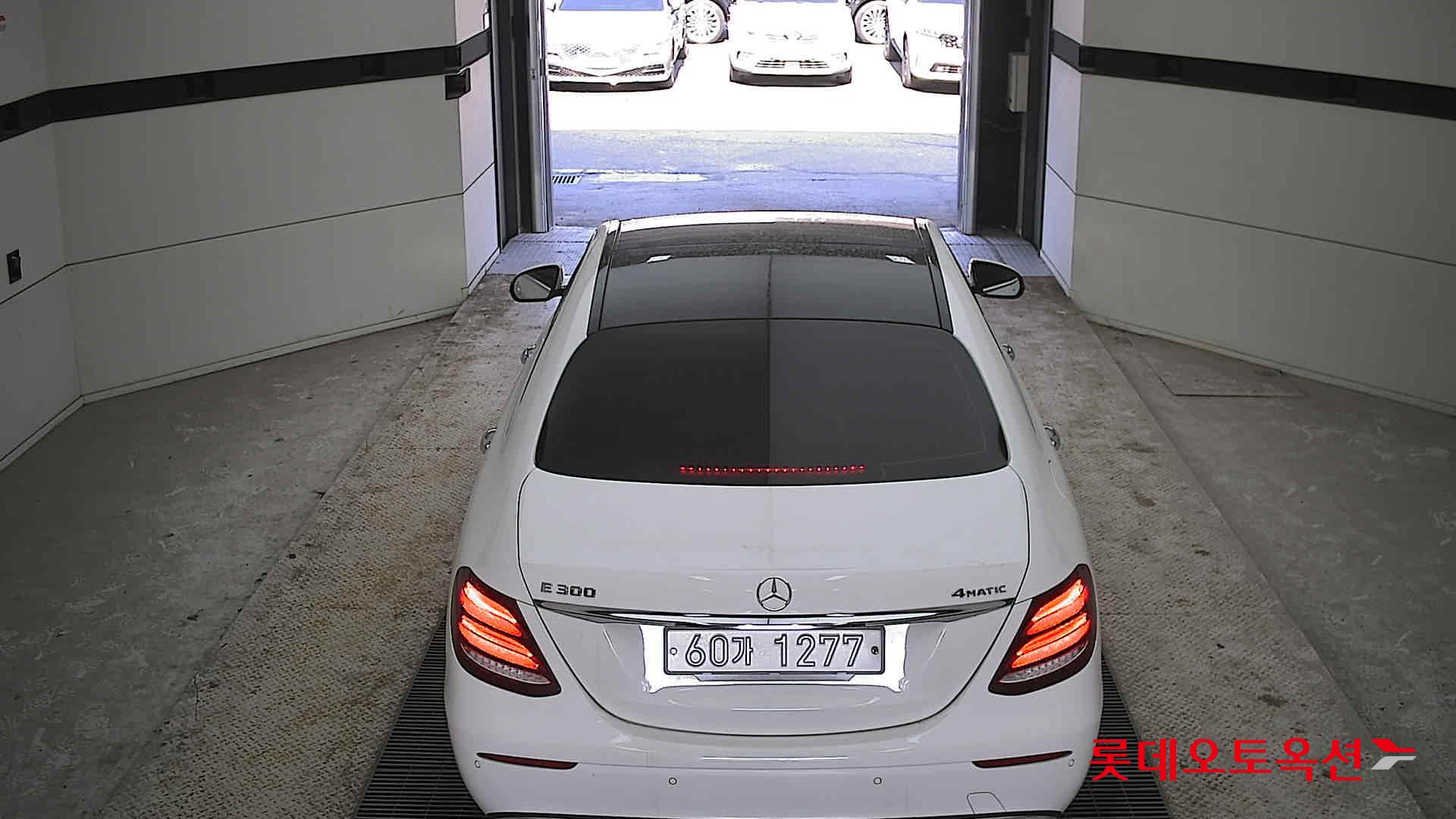 메르세데스-벤츠 E-클래스 2017 - 이미지 17