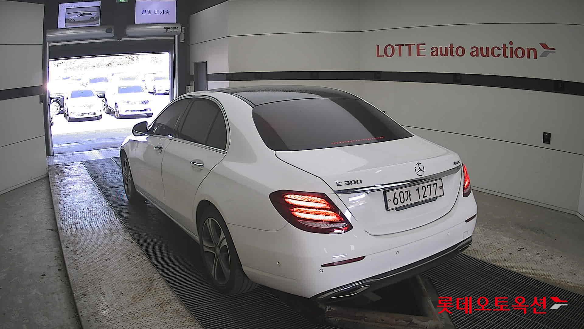 메르세데스-벤츠 E-클래스 2017 - 이미지 16