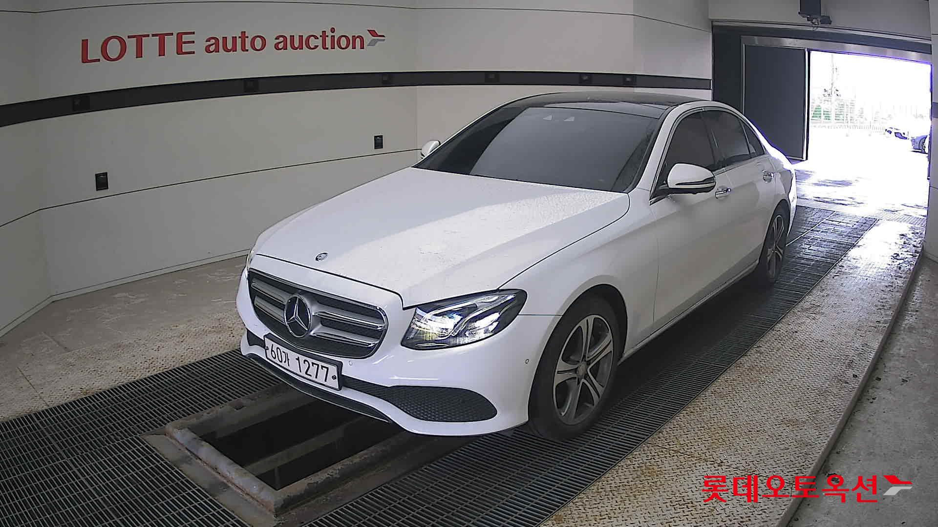 메르세데스-벤츠 E-클래스 2017 - 이미지 3