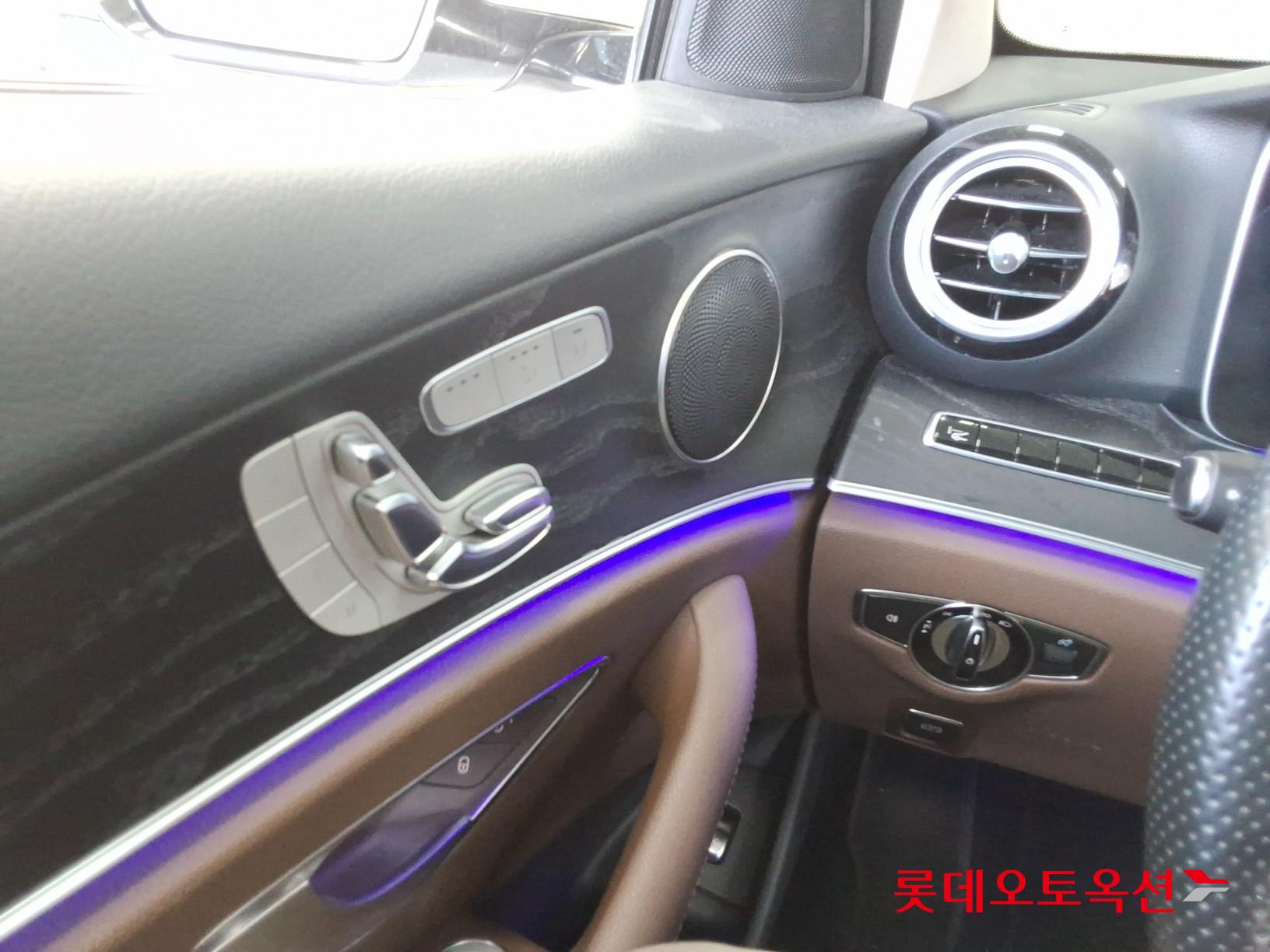 메르세데스-벤츠 E-클래스 2017 - 이미지 29