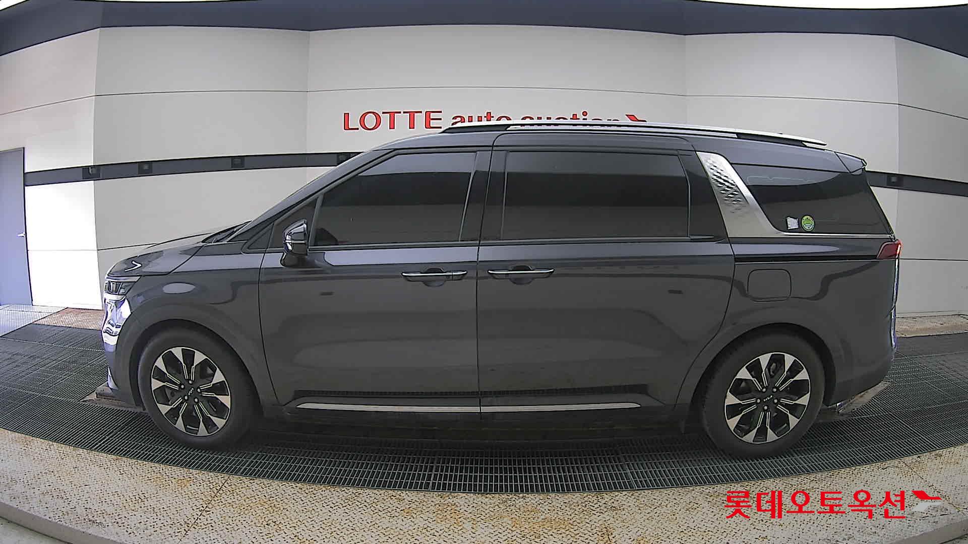 Kia Carnival id 3803759 из Кореи 7