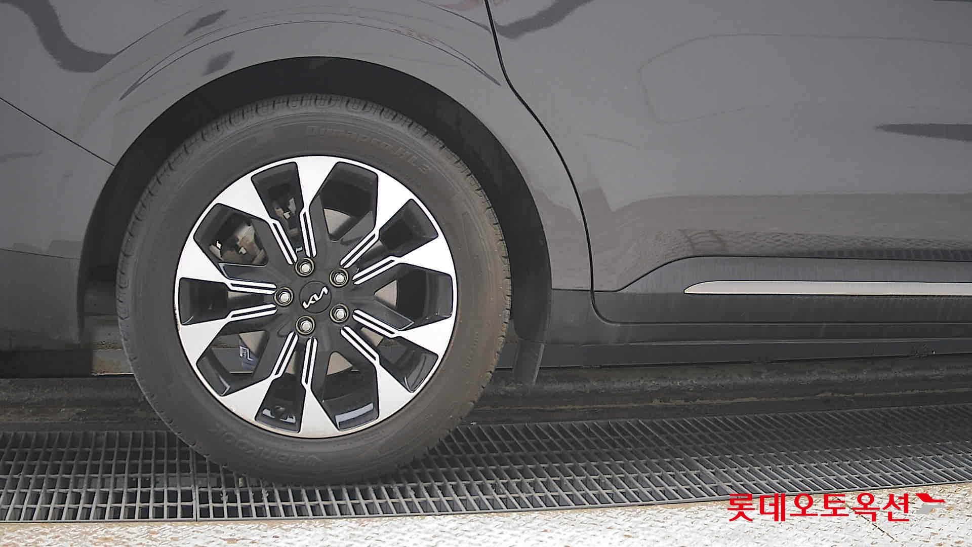 Kia Carnival id 3803759 из Кореи 24