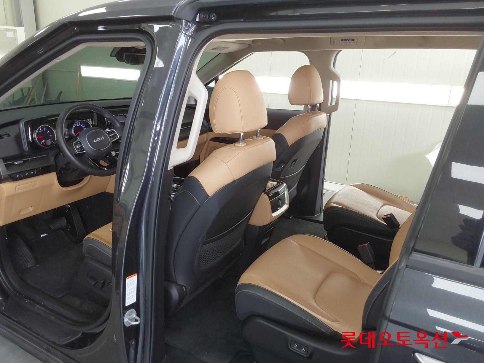 Kia Carnival id 3803759 из Кореи 36