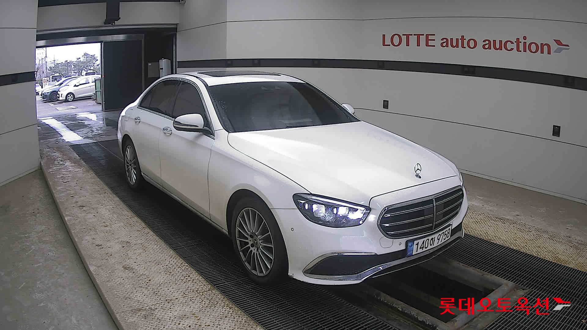 Mercedes-Benz Mercedes-Benz E250 2021 Белый из Кореи, фото 2