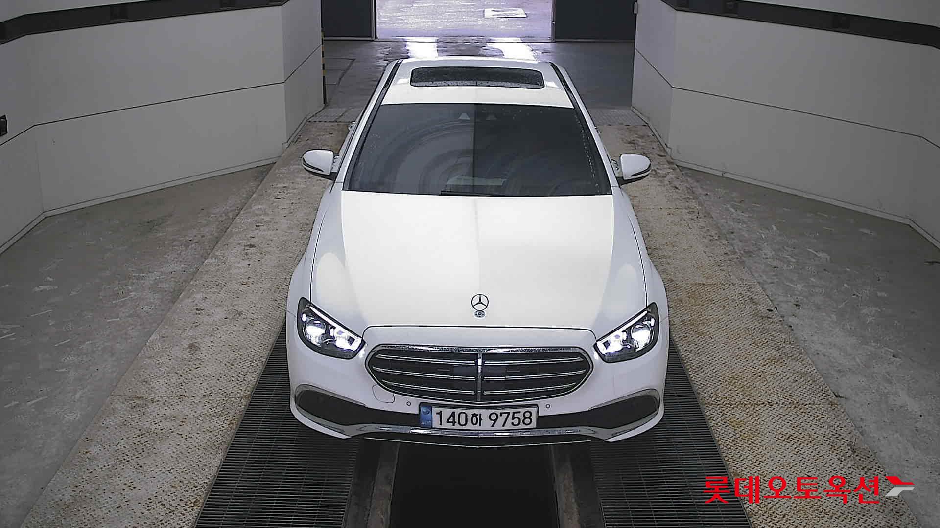 Mercedes-Benz Mercedes-Benz E250 id 3809829 из Кореи 8