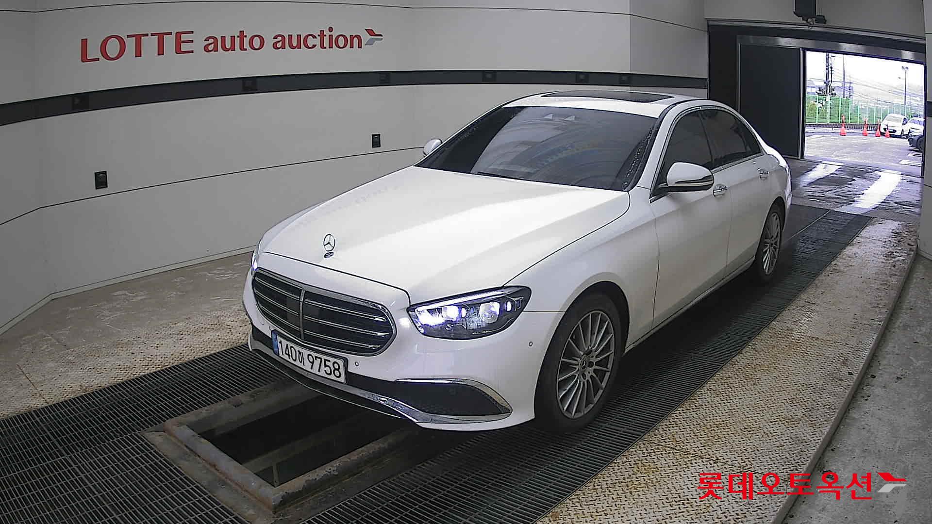 Mercedes-Benz Mercedes-Benz E250 id 3809829 из Кореи 14