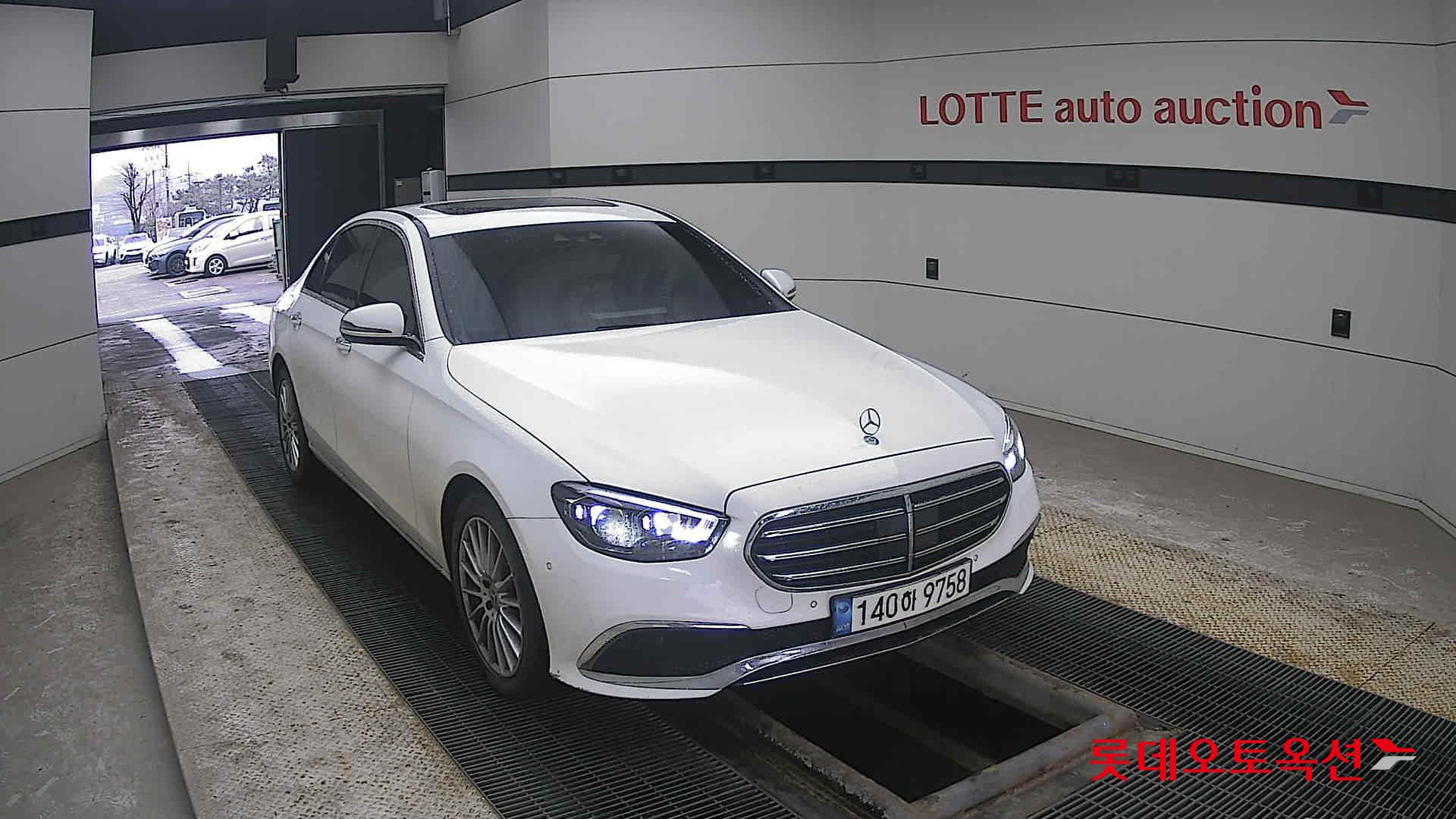 Mercedes-Benz Mercedes-Benz E250 id 3809829 из Кореи 15