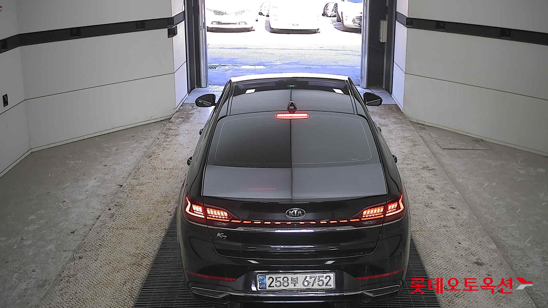 Kia K7 2021 Черный из Кореи, фото 5