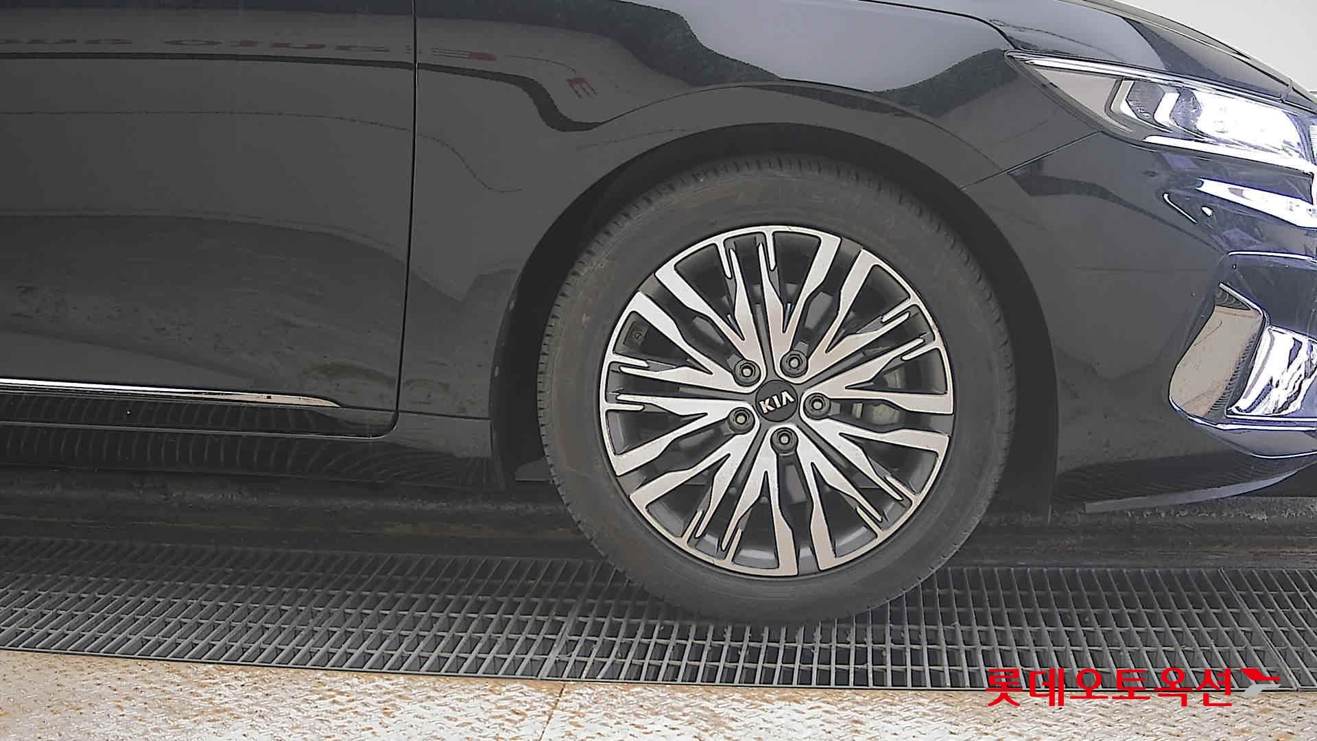 Kia K7 id 3816380 из Кореи 23