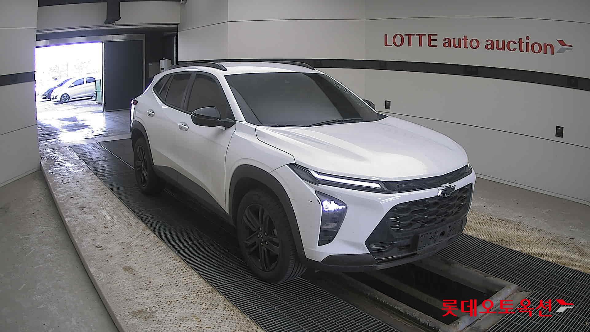 Korea G M Trax 1.2 Turbo 2024 Белый из Кореи, фото 2