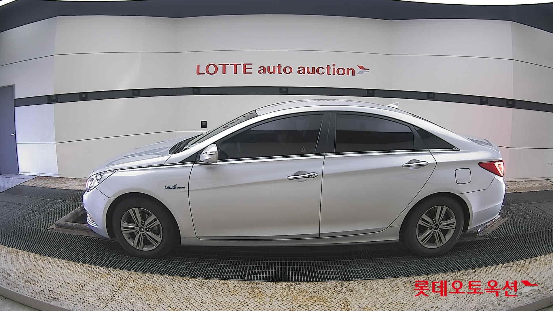 هيونداي سوناتا 2014 - صورة 13