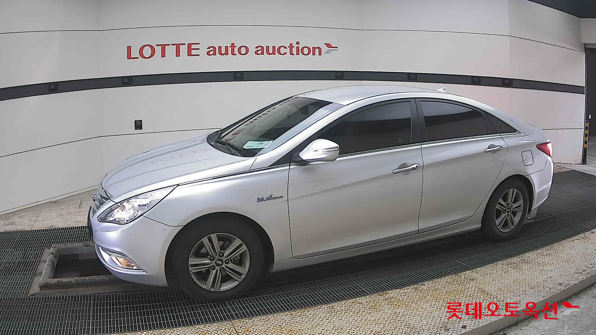 هيونداي سوناتا 2014 - صورة 12