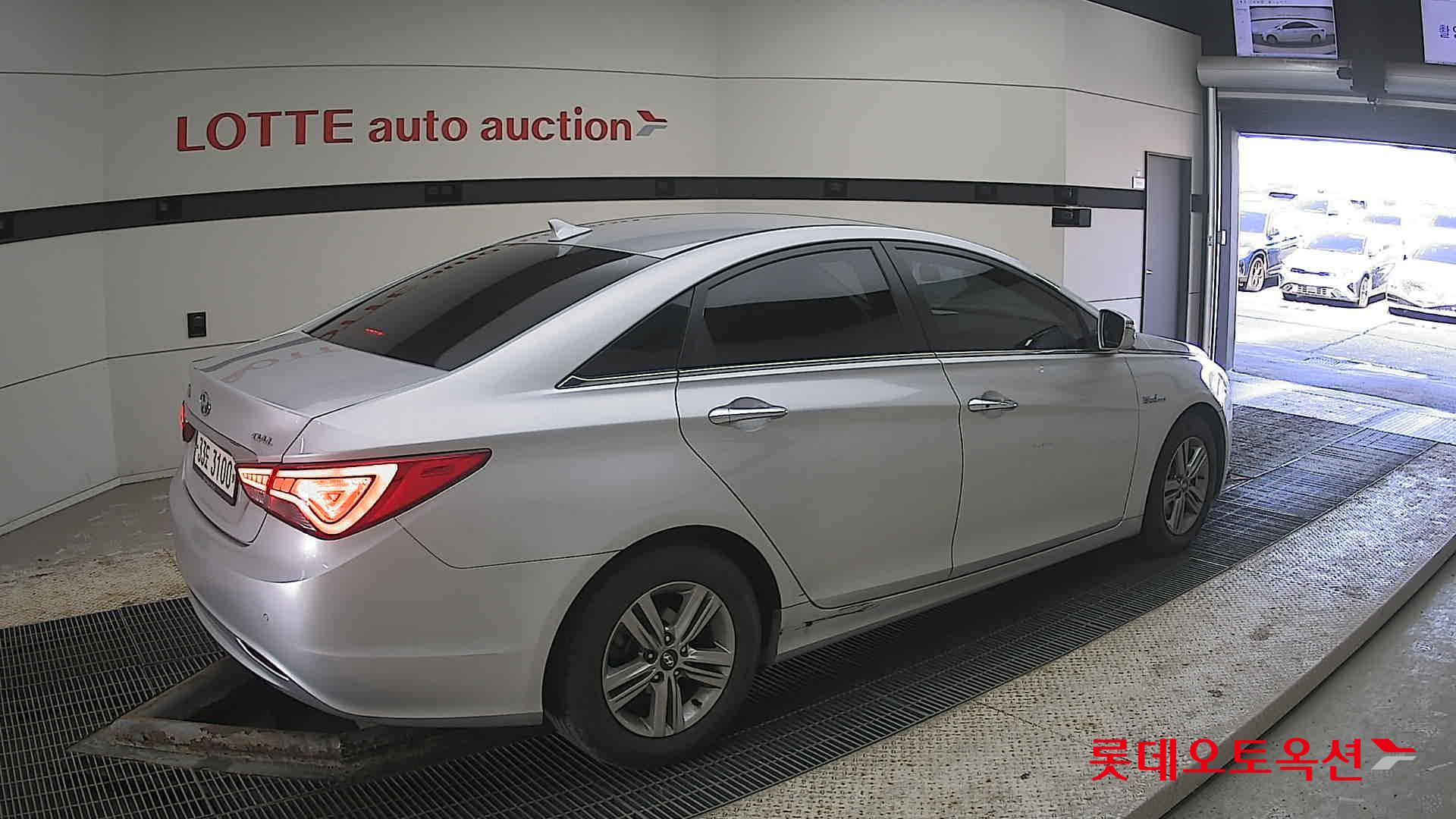 هيونداي سوناتا 2014 - صورة 19